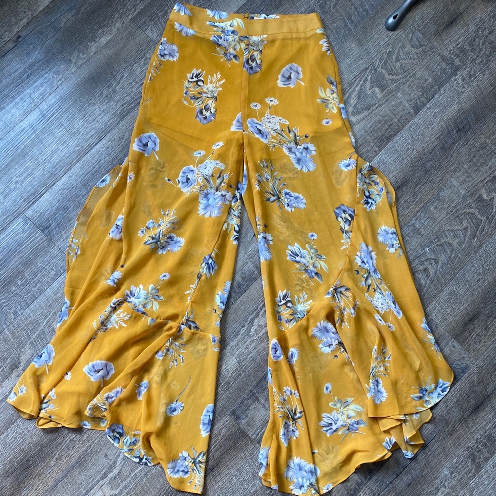 F21 Flowy Floral Pants